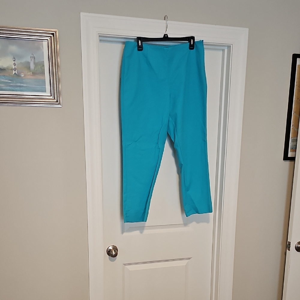 Blue Cropped Leggings Vibrant Statement Bottoms